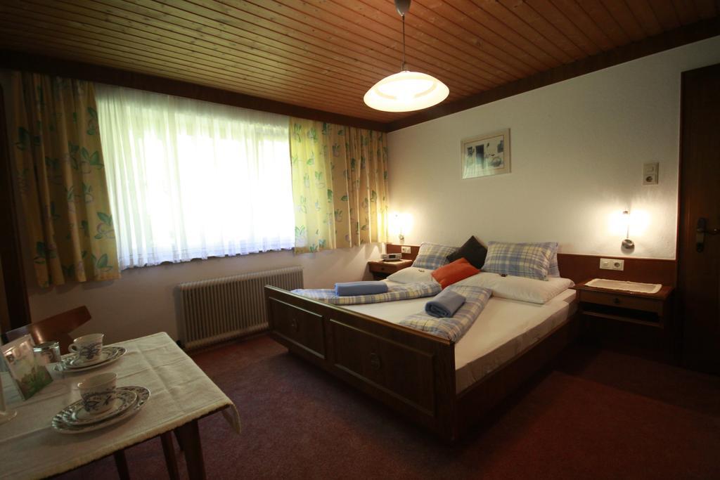 Privatzimmer Kammerlander Neukirchen am Großvenediger Δωμάτιο φωτογραφία